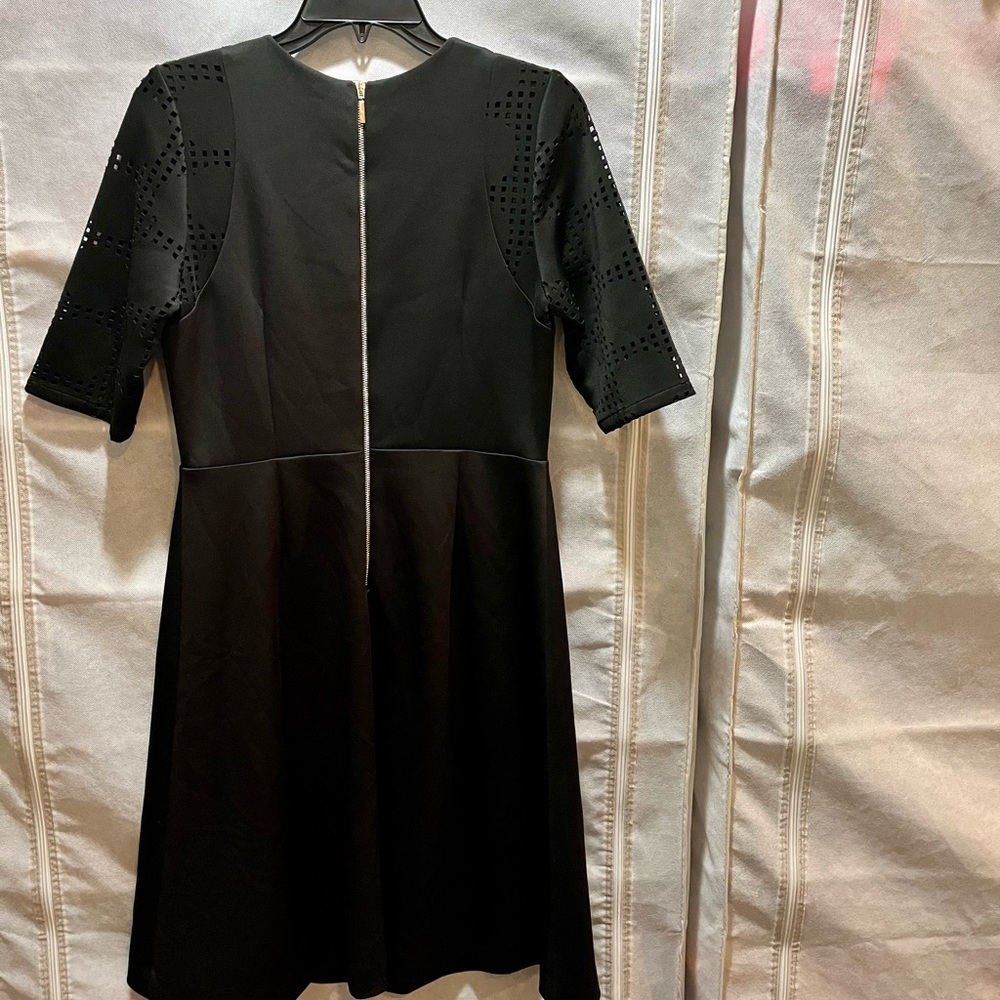 Karl Lagerfeld dress - Picture 2 of 15